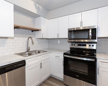 400 Mallard Creek Rd. Studio-3 Beds Apartment for Rent - Photo Gallery 5