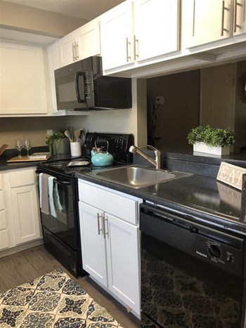 860 Deerfield Blvd 1-3 Beds Apartment for Rent - Photo Gallery 5