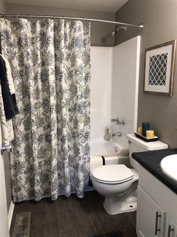 860 Deerfield Blvd 1-3 Beds Apartment for Rent - Photo Gallery 2