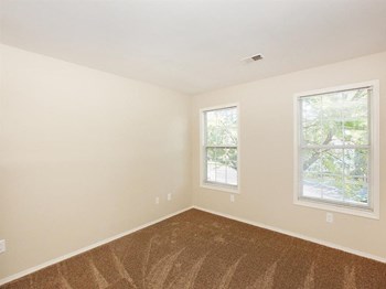 860 Deerfield Blvd 1-3 Beds Apartment for Rent - Photo Gallery 14