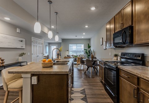 1000 Oak St 2 Beds Apartment for Rent