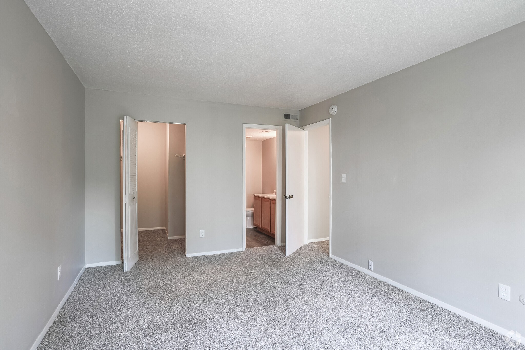 Apartment- Brandywine Crossing Apartments- Peoria IL