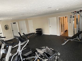 401 Jeanette Benton Dr. Studio-3 Beds Apartment for Rent - Photo Gallery 5