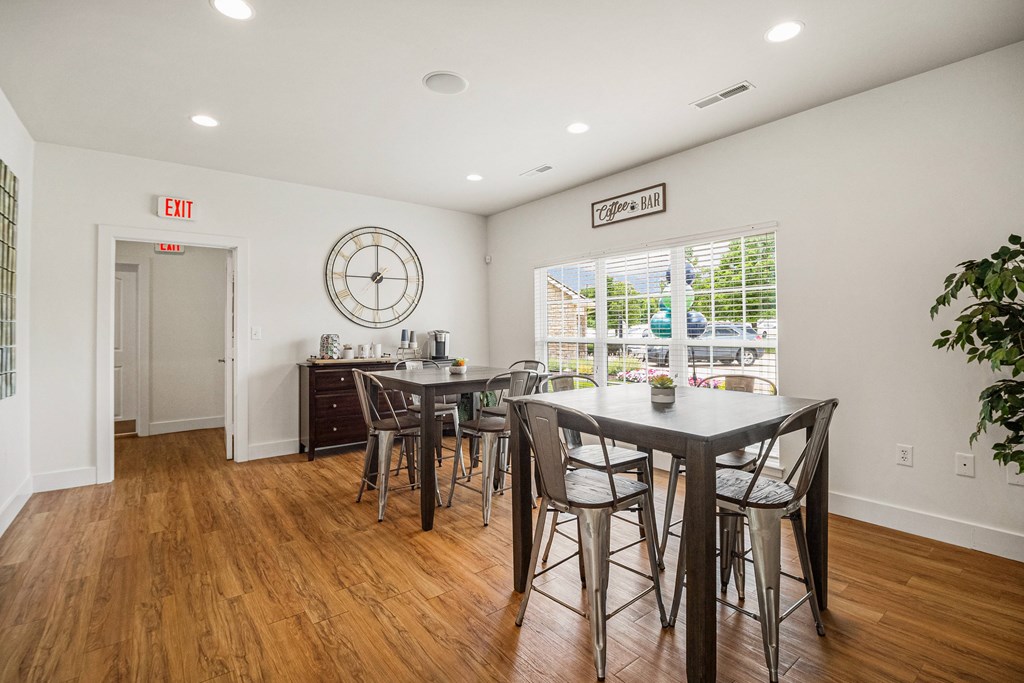 Dining Area at Aventura at Richmond, Missouri