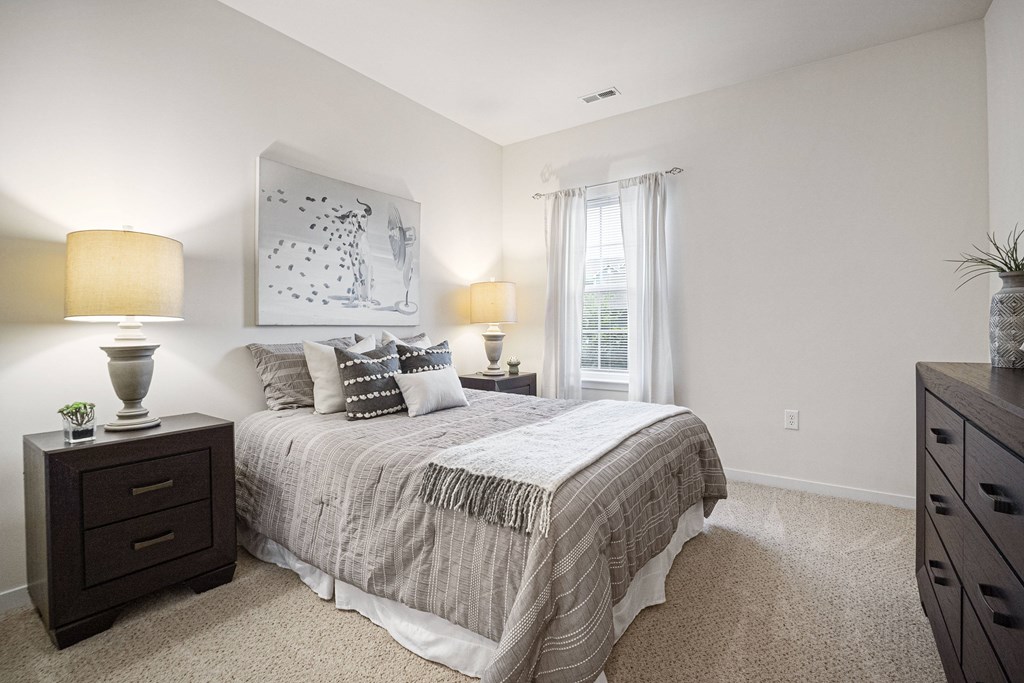 Gorgeous Bedroom at Aventura at Richmond, Missouri
