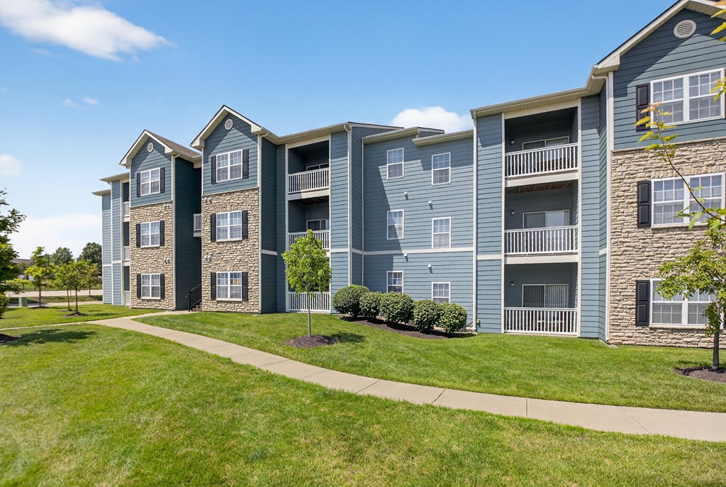 Green Lawn  at Aventura at Richmond, St. Peters, Missouri