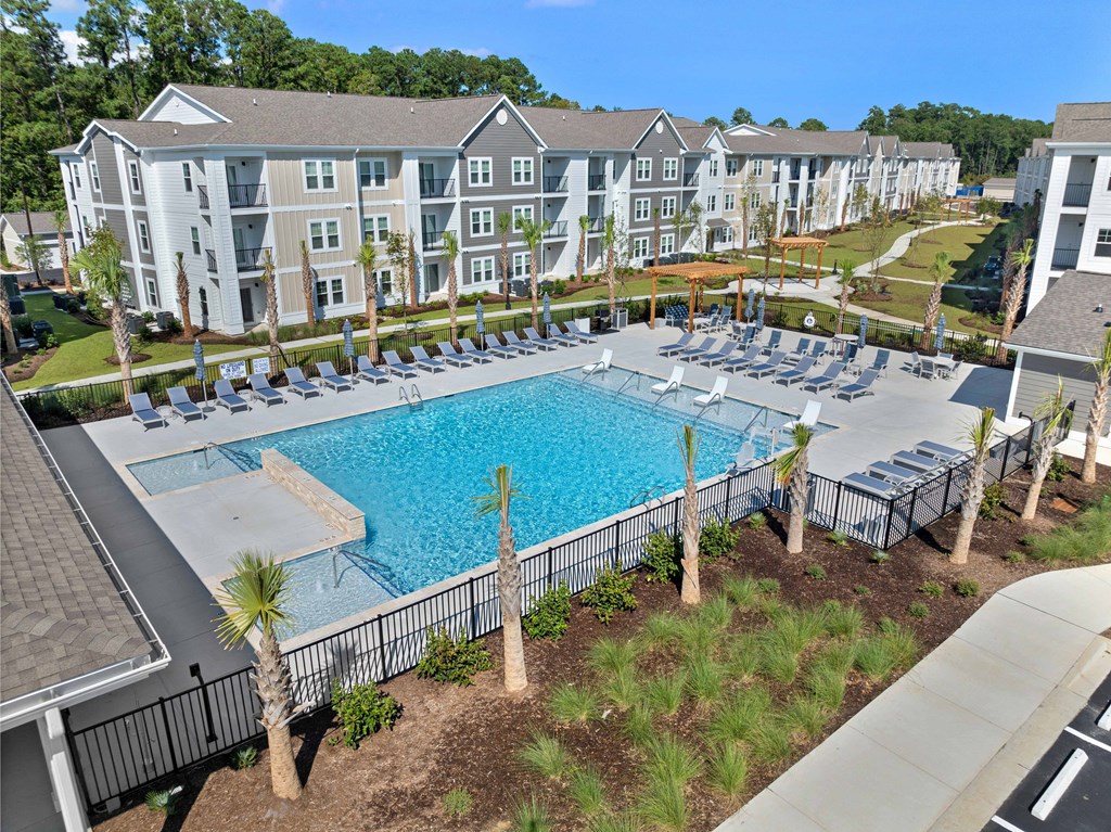 The Edison At Farrow Commons