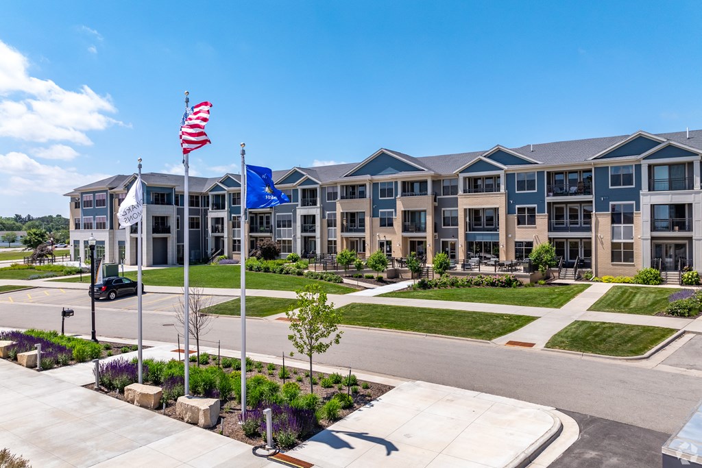 Howard Commons Exterior