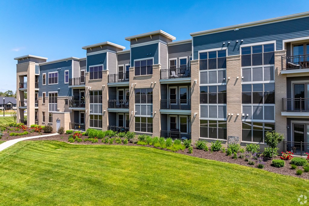 Howard Commons Exterior