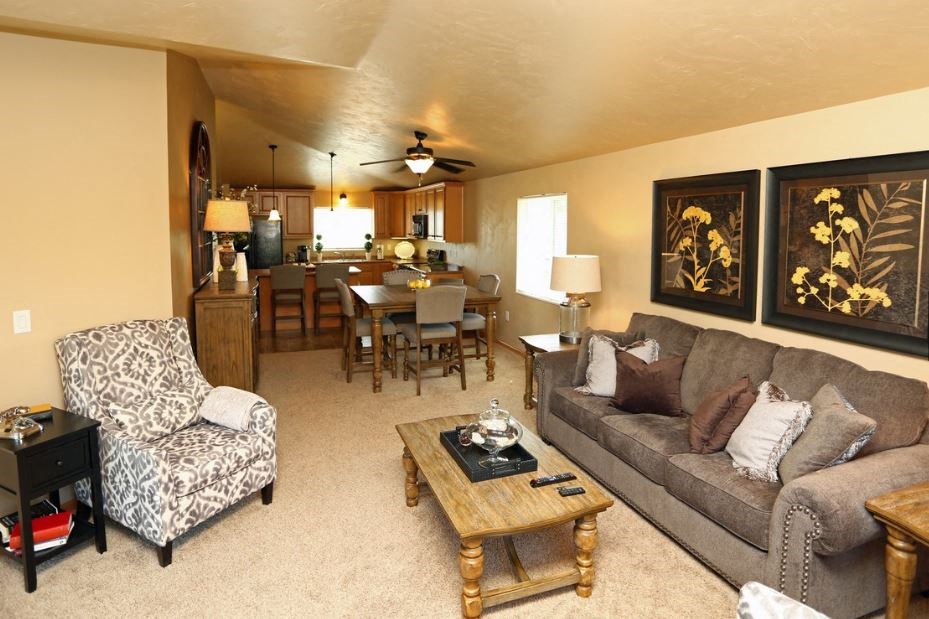 The Cove at Crystal Lake