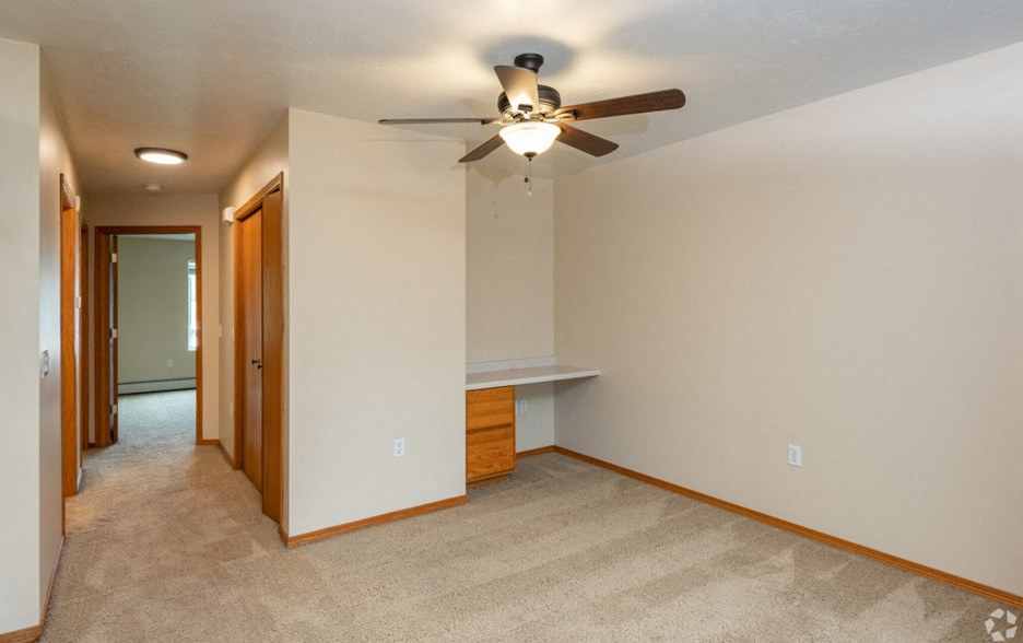 Upper Riverwalk Dining, 1 Bed/1 Bath