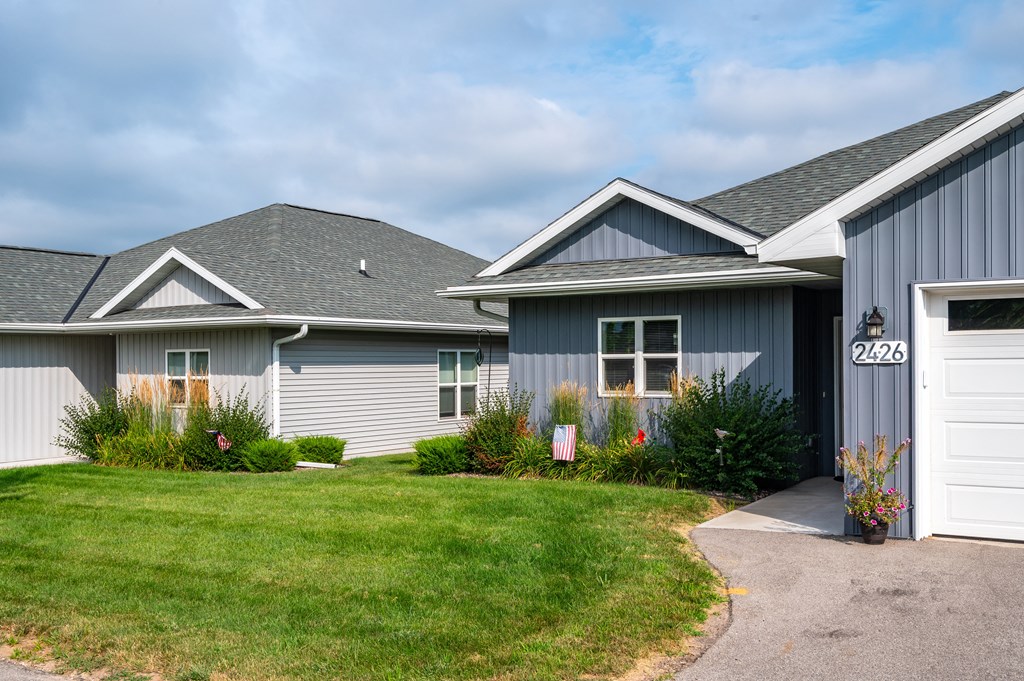 Pilgrim Way Townhomes And Ridge Rd Homes