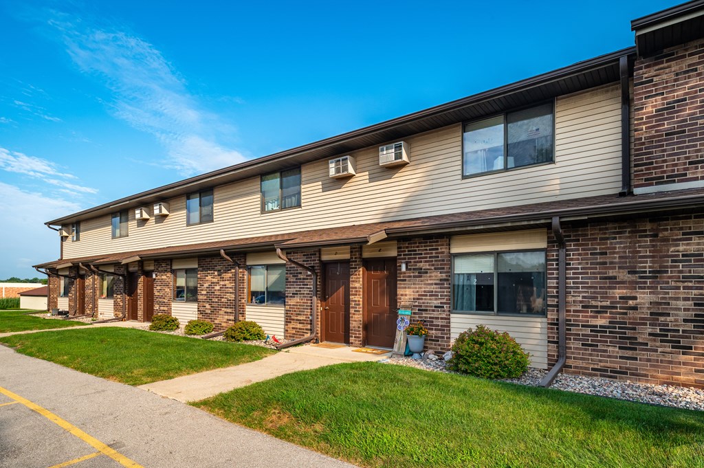 Pilgrim Way Townhomes And Ridge Rd Homes