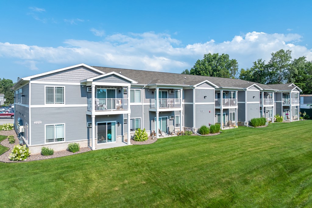 Riverbank Apartments