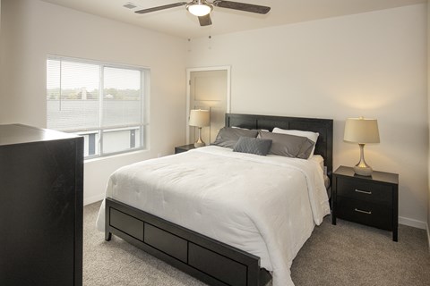 Howard Lofts, 1 Bed, 1 Bath, Bedroom