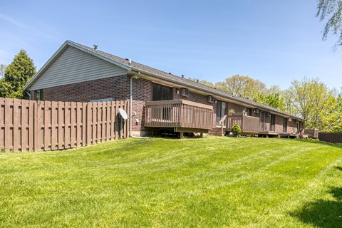 a view of the building from the back of the property