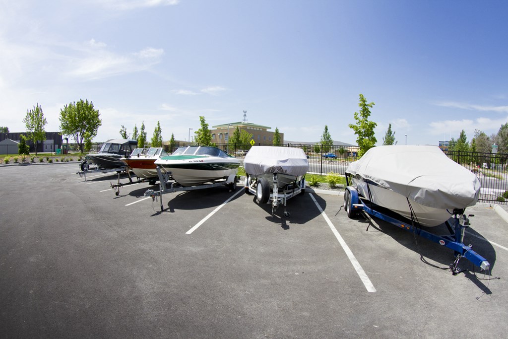 Island View Apartments Boat Storage