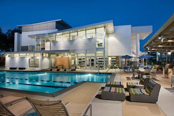 Capitol Yard Apartments_ West Sacramento CA_Community Resort Style Pool