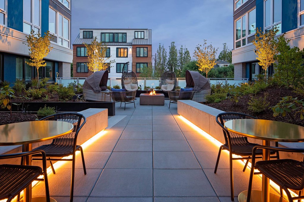 Tempo PDX Exterior Seating Area