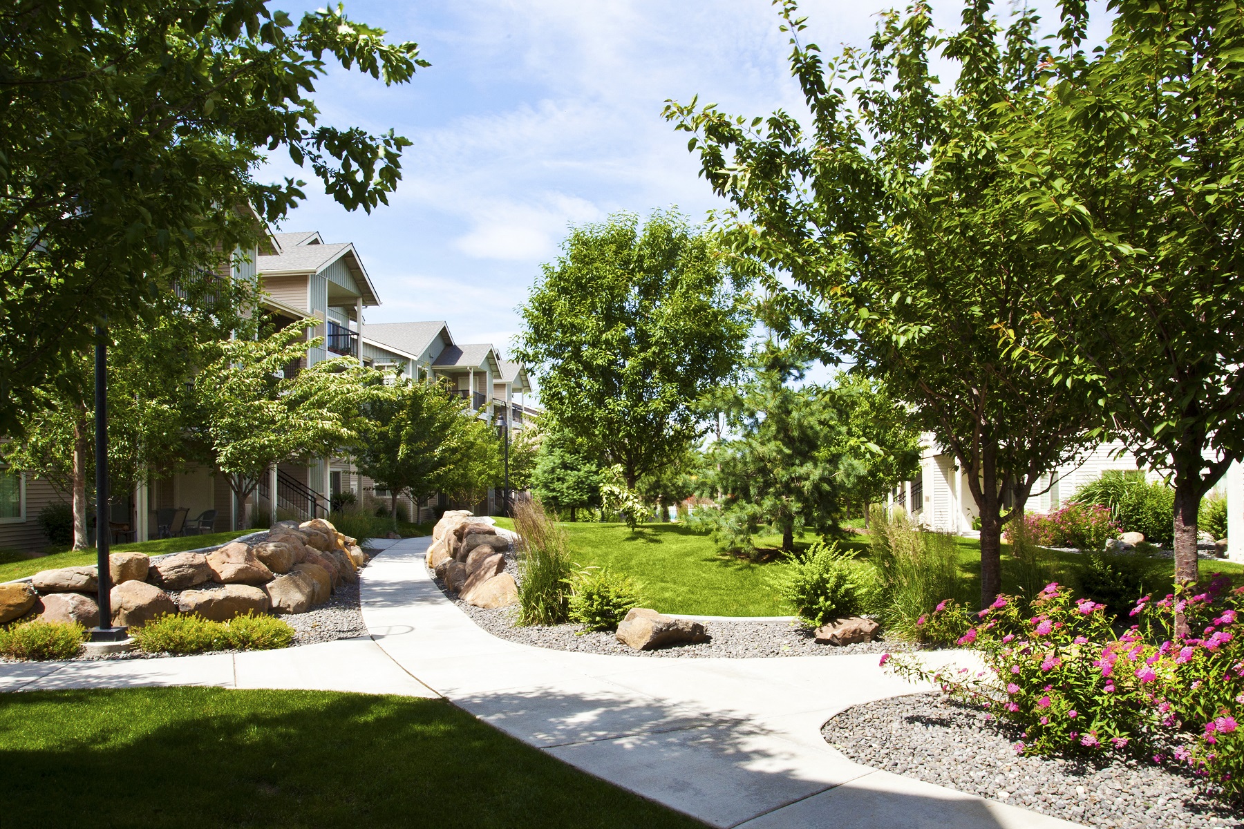 Island View Apartments Richland, Washington Community Courtyard