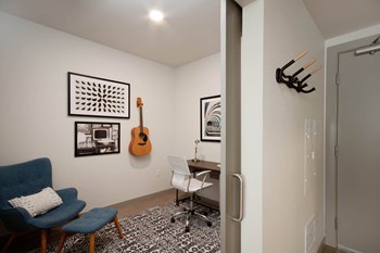 Tempo PDX Model Office Area - Photo Gallery 26