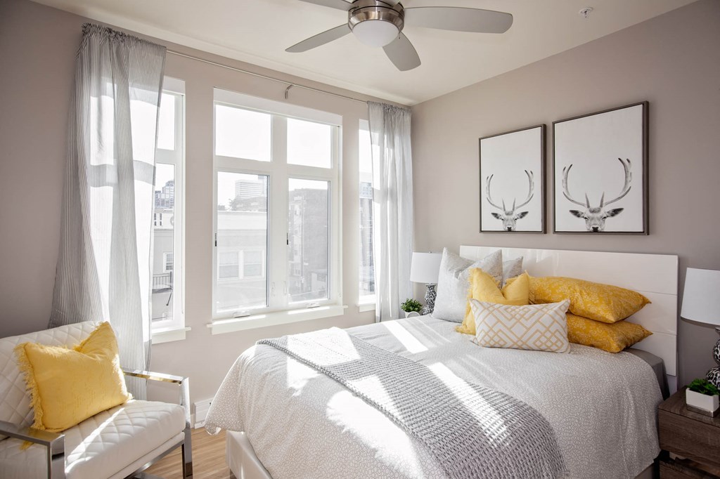 North Hollow Apartments Model Bedroom