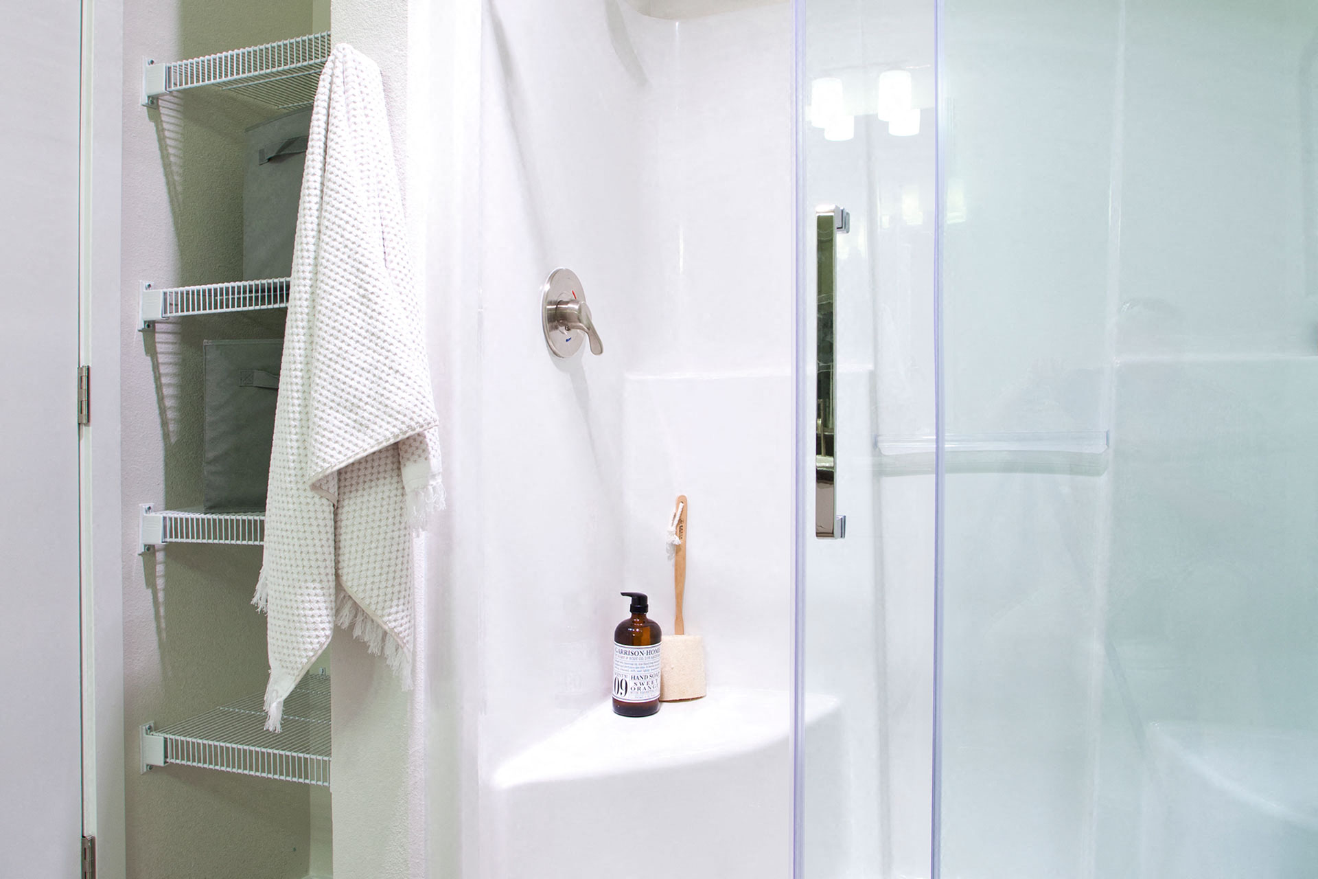 Pine Valley Ranch Apartments Master Bath Showers