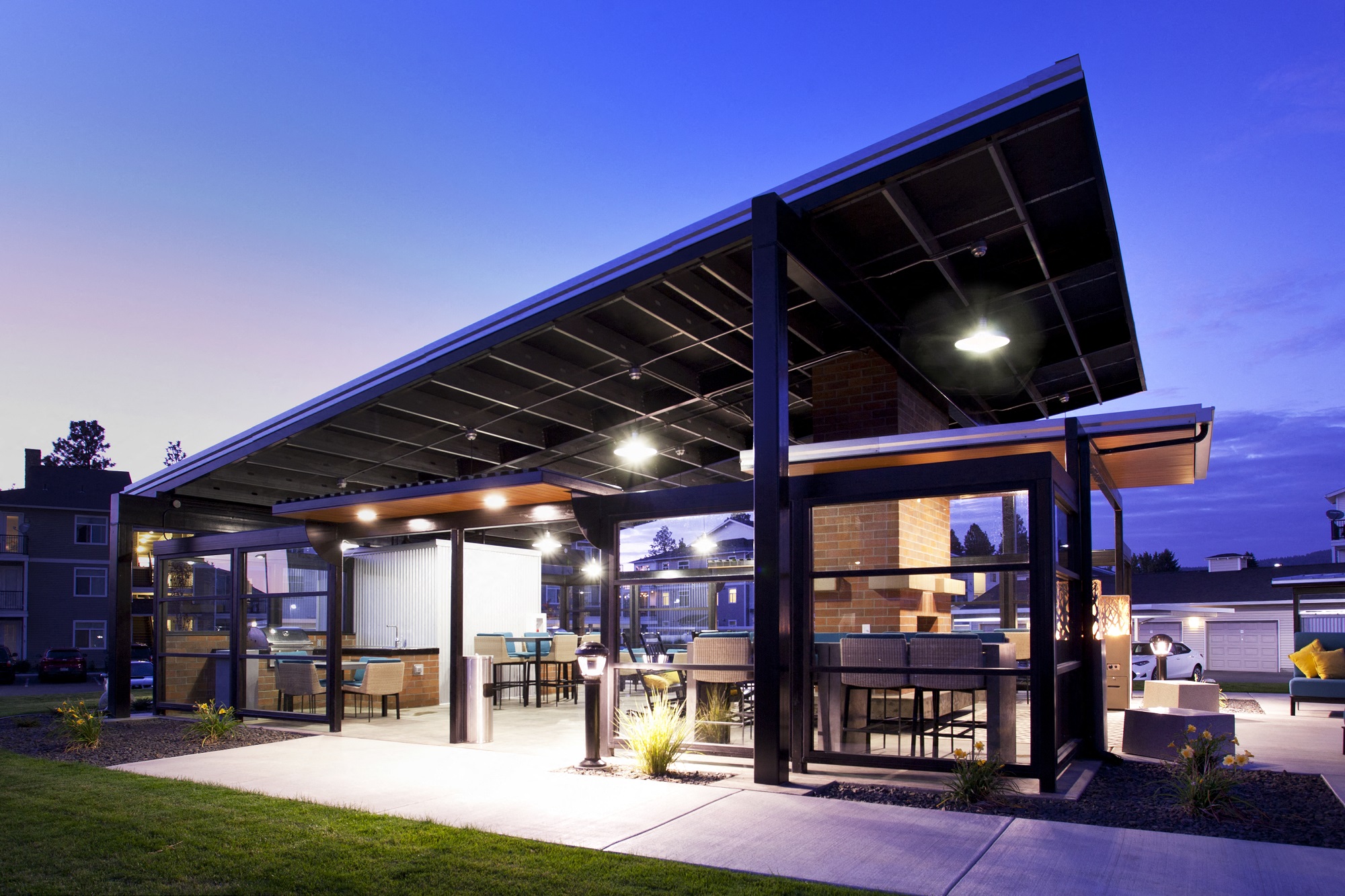 River House Apartments Outdoor Lounge