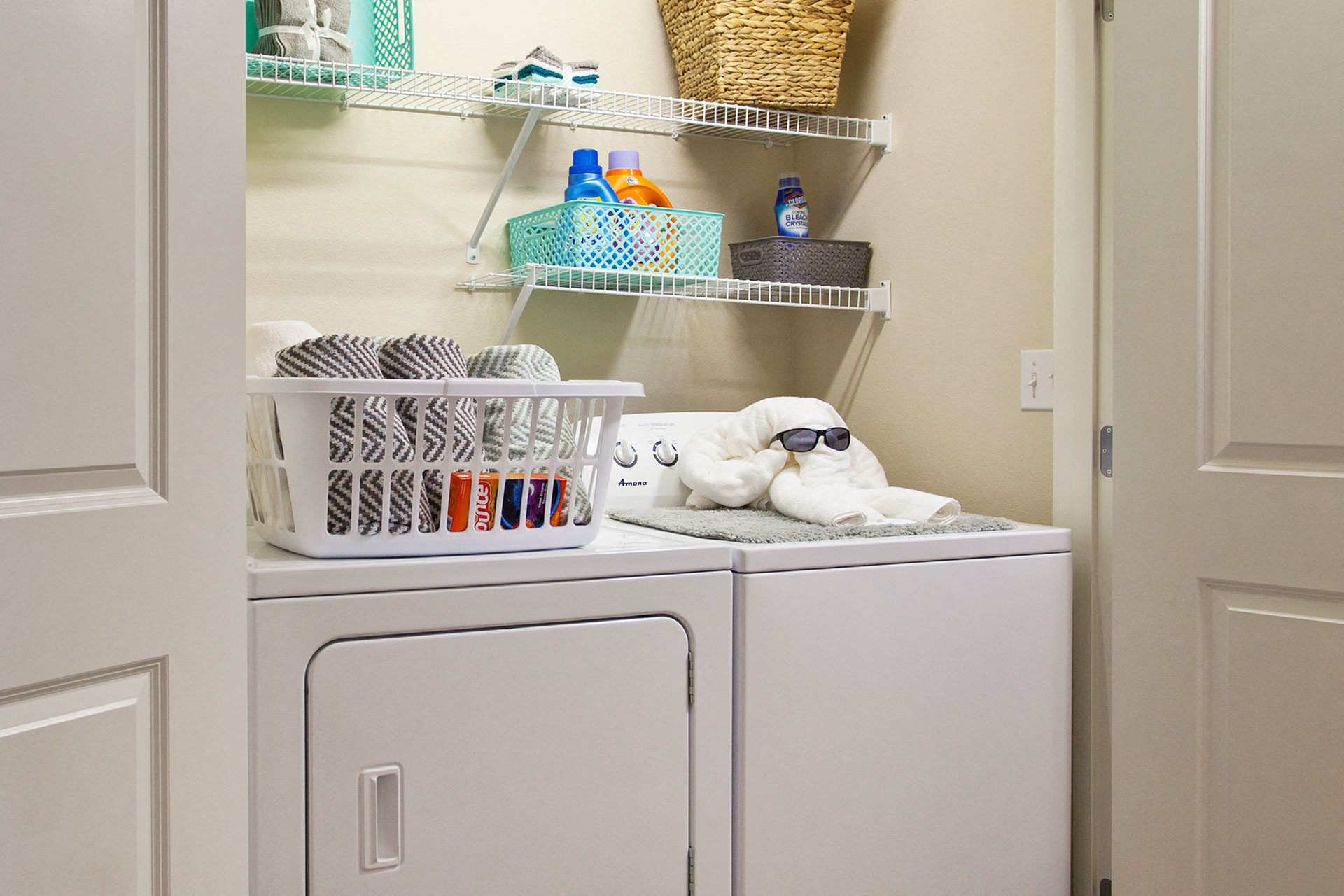 River House Apartments Spokane Valley, Washington Washers and Dryers