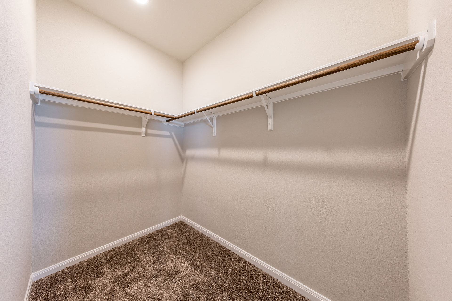 Rivers Edge Apartments Walk-In Closets