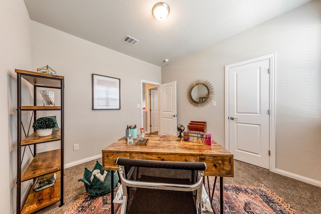 Rivers Edge Apartments Furnished Apartment Interior Three- & Four-Bedroom Homes