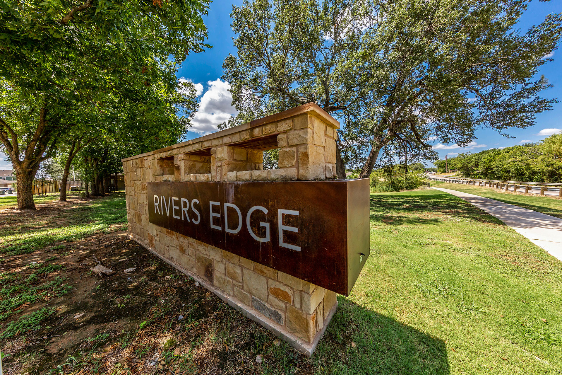 Rivers Edge Monument Sign