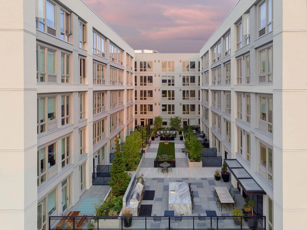 Anthem PDX Apartments Outdoor Courtyard and Building Exteriors