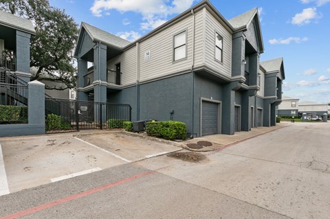 Exterior Landscape at 5636 Apartment Homes, Texas, 75254
