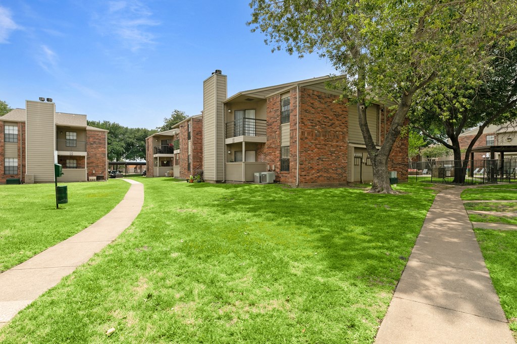 our apartments offer a clubhouse at The Hudson, Texas, 76180