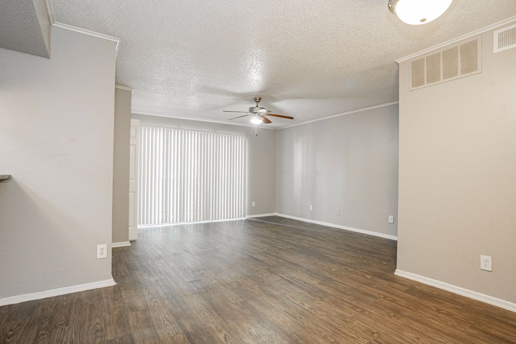 Aero Highlands Apartments, 9911 Whitehurst Drive, Dallas, TX RentCafe