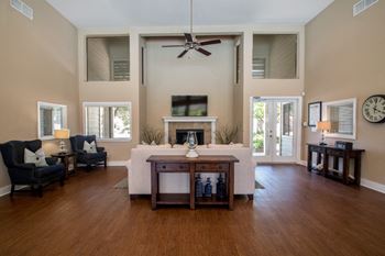 Community Clubhouse w/ Wi-fi & Java Bar