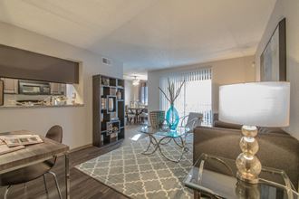 5801 Preston Oaks Rd 1-2 Beds Apartment for Rent