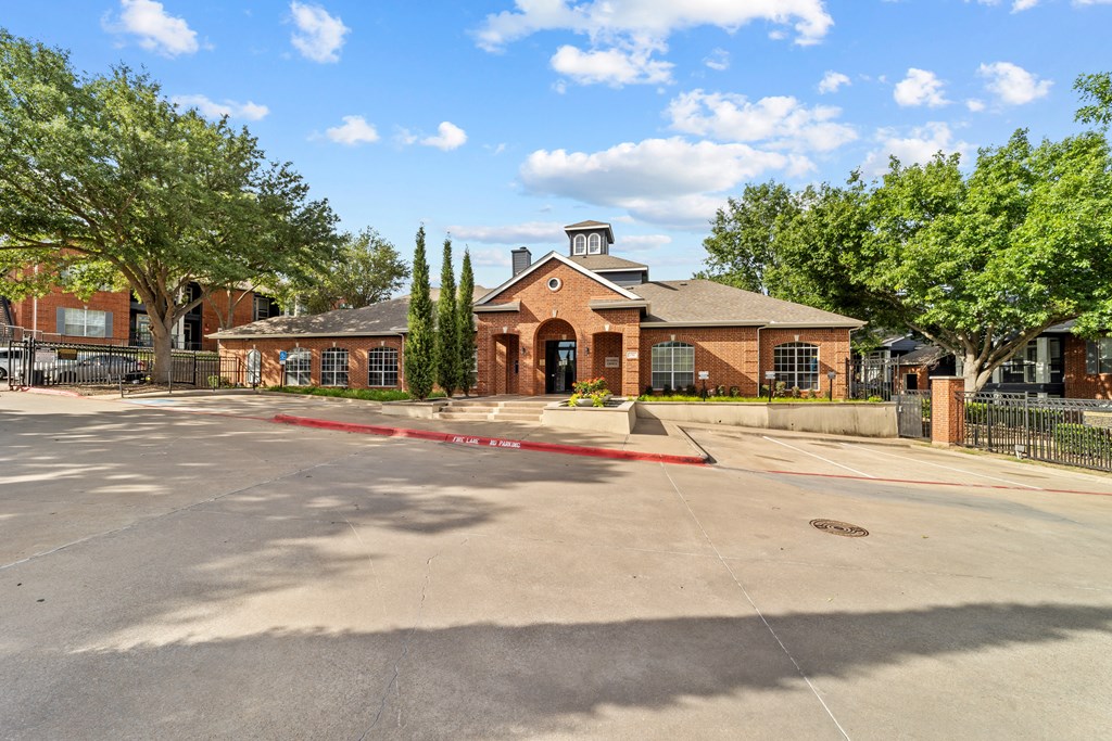 Welcome to 1701 at Eldorado Apartment Homes at McKinney, TX.