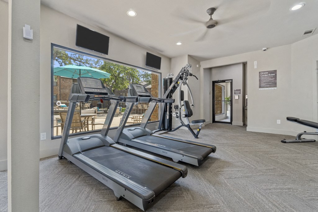 the retreat at thousand oaks fitness gym with cardio equipment