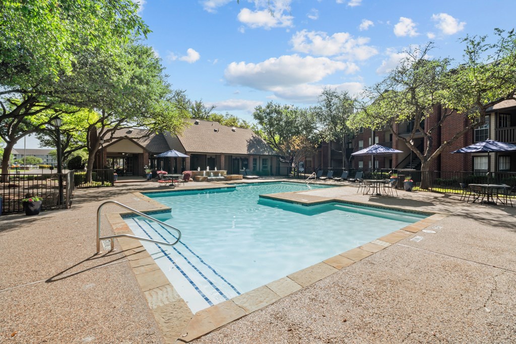 Sparkling Pool at Preston Bend, Dallas, Texas