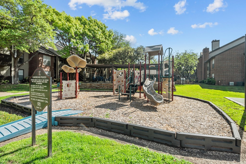 Playground at Preston Bend, Dallas