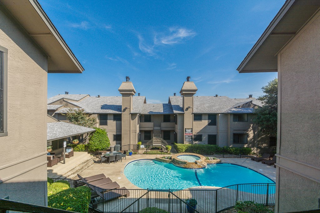 the enclave at homecoming terra vista swimming pool