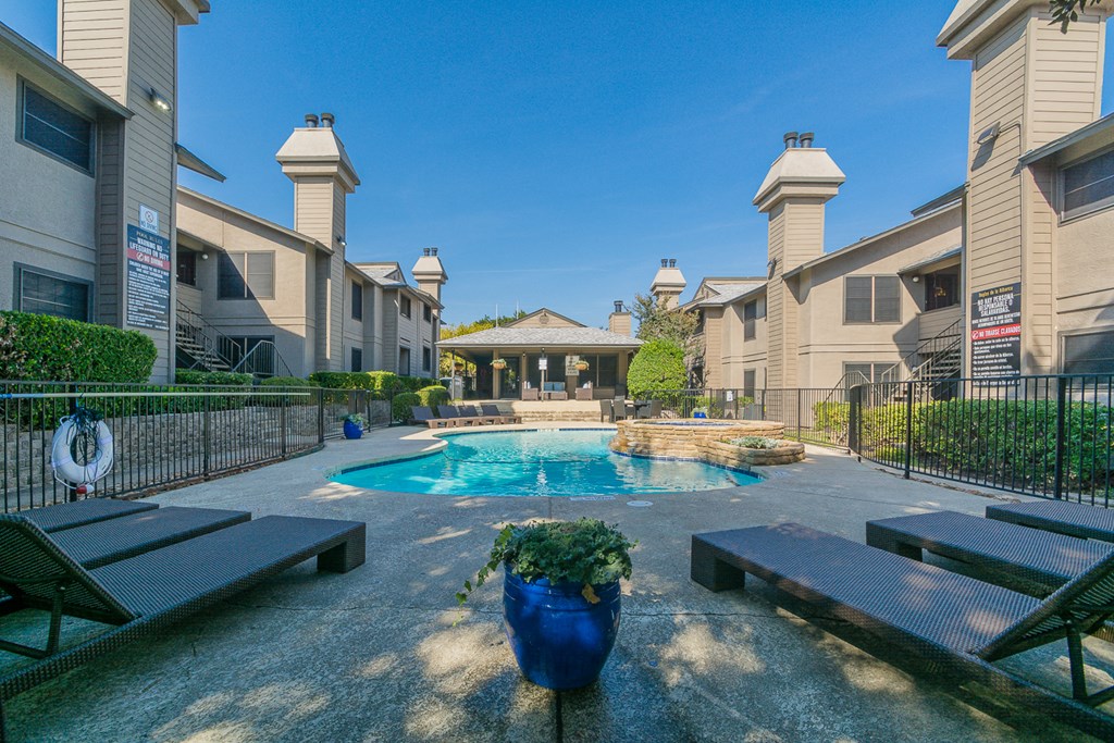 the enclave at homecoming terra vista community pool