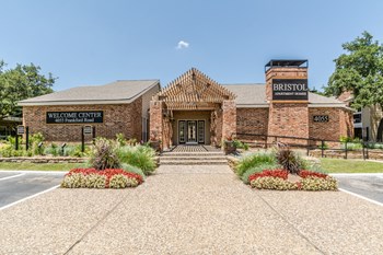4055 Frankford Road 1-2 Beds Apartment for Rent - Photo Gallery 2