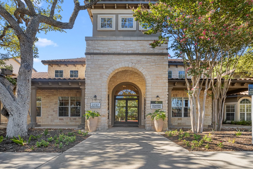 Leasing Center Exterior at Villas at Rogers Ranch, San Antonio, Texas
