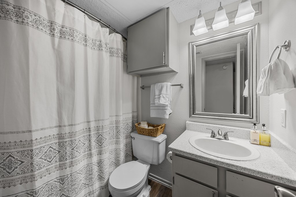 The View on Fox Creek located  at 201 W Southwest Pkwy, Lewisville, TX 75067.