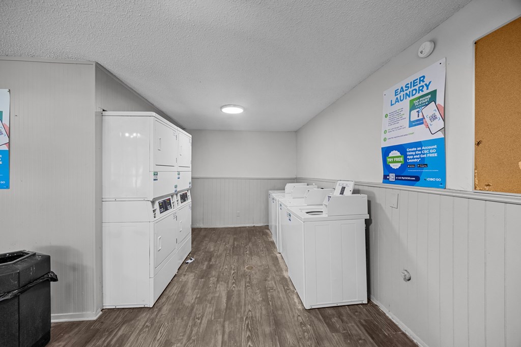 A laundry room with a washer and dryer.