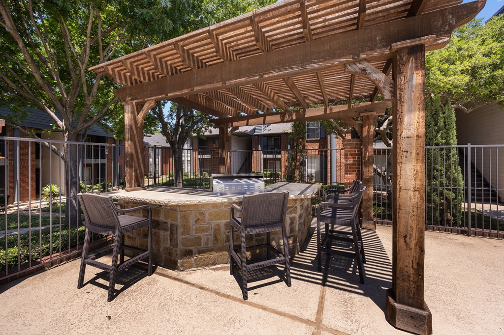 The View on Fox Creek located  at 201 W Southwest Pkwy, Lewisville, TX 75067.