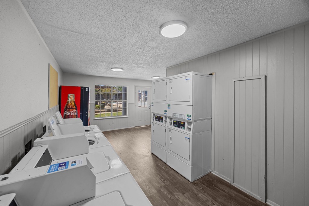 The View on Fox Creek located  at 201 W Southwest Pkwy, Lewisville, TX 75067.